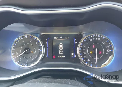 2015 Chrysler 200 Limited z USA, uszkodzony, nr VIN 1C3CCCABXFN704406